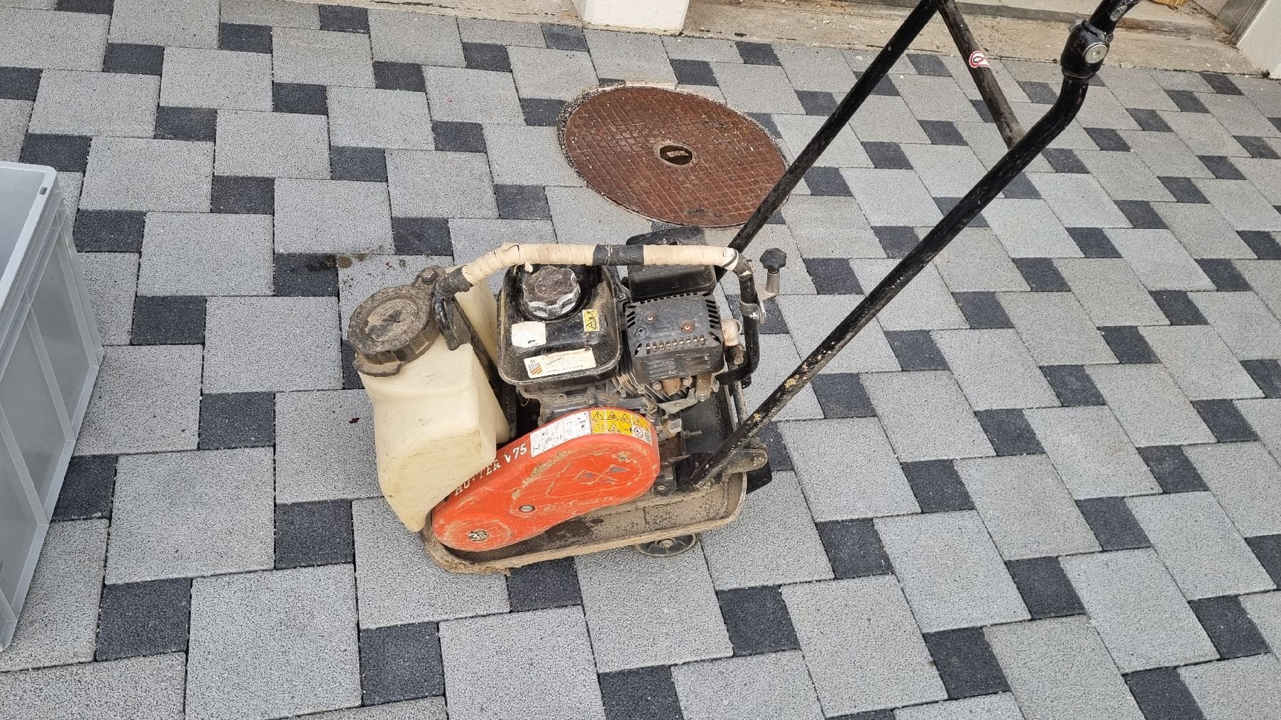 Hutter Alle Maschinen: rüttelpatte – Gebraucht aus Gunzwil von kusi203