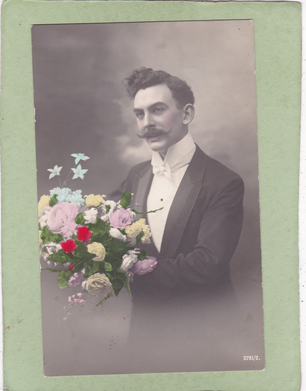 Ansichtskarten: Kitsch Mann mit Blumen – Gebraucht aus Herisau von Lisegrat2008
