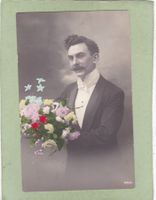 Kitsch Mann mit Blumen