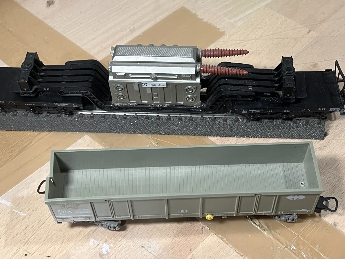Modellini di ferrovie: Güterwagen – Usato da Dübendorf venduto da Troggy