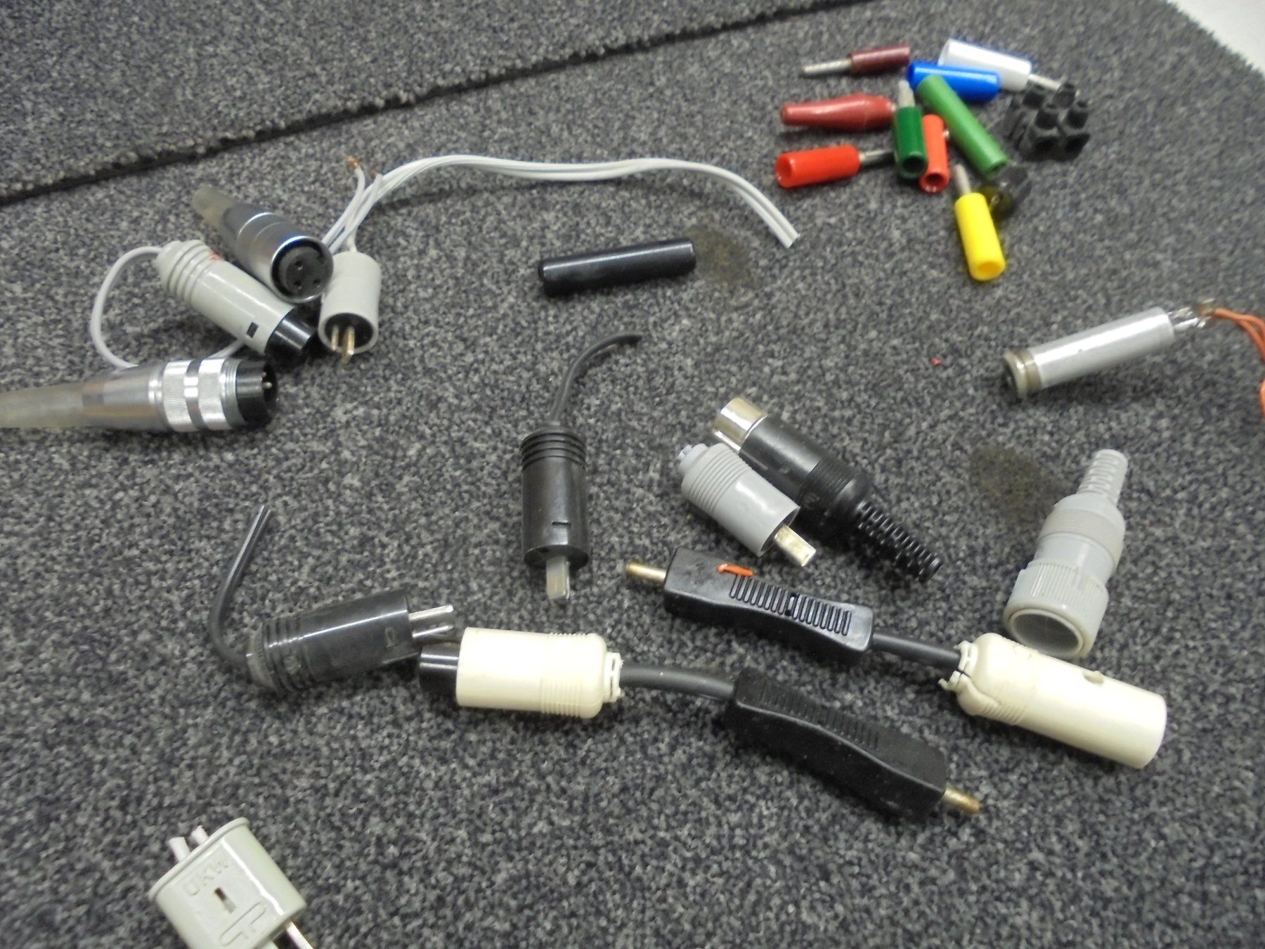 Casse acustiche: Diverse Stecker, Mikrofon, Lautsprecher, Akustik, Ton – Usato da Bassersdorf venduto da Pandir 5