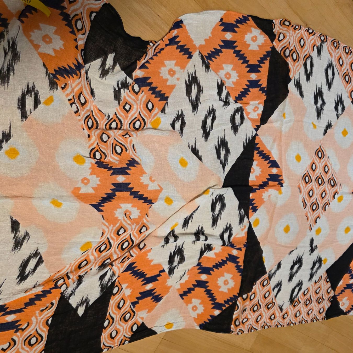 Pieces Foulards, Tücher & Schals: Pieces großer Schal Tuch 190x88 bunt – Gebraucht aus Wald ZH von CapLux 2