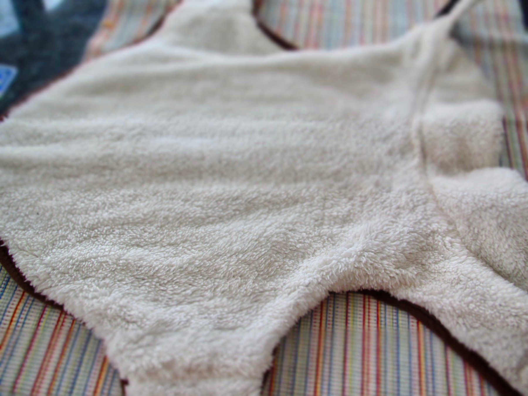 Abbigliamento: MANTEAU POUR CHIEN – Usato da Murten venduto da Selliot 6