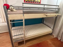Hochbett für Kinder / Jugendliche