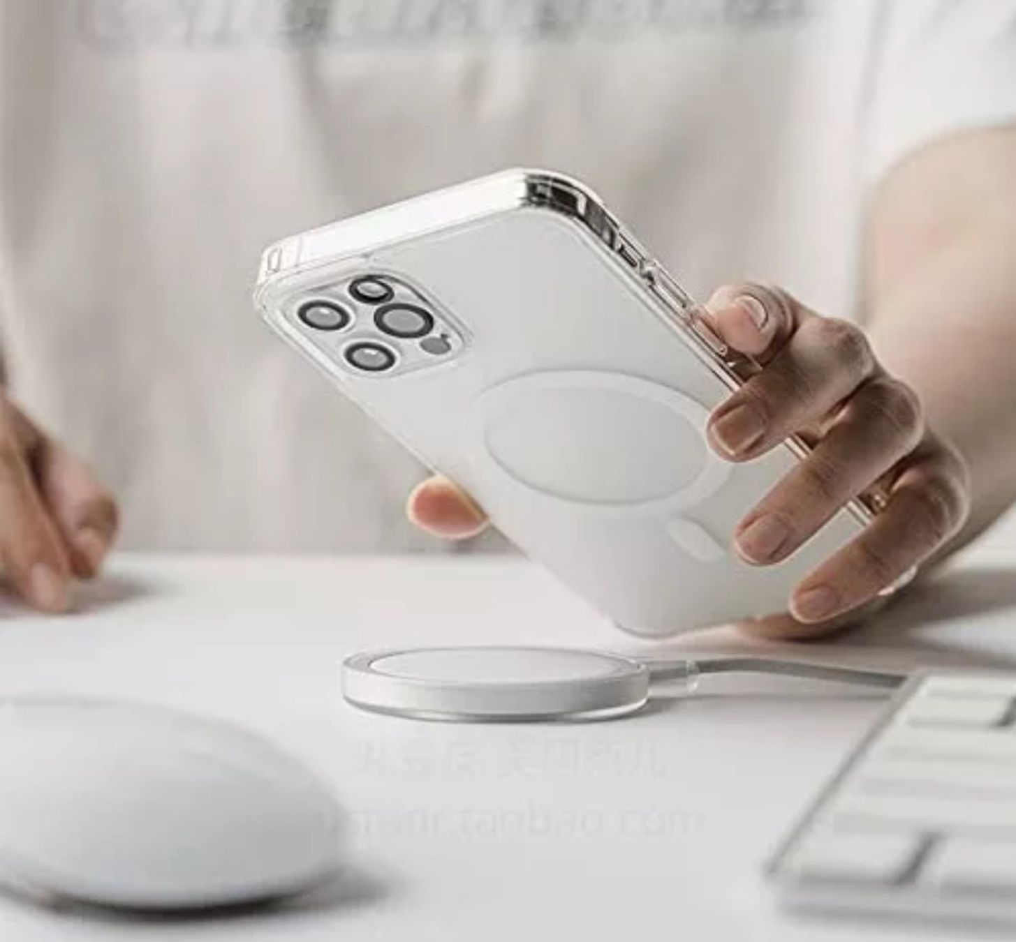 Coques & Protection écran: Coque iPhone MagSafe 14 Pro Max – Neuf avec emballage d'origine à St-Cergue par vpr_7v8g 7