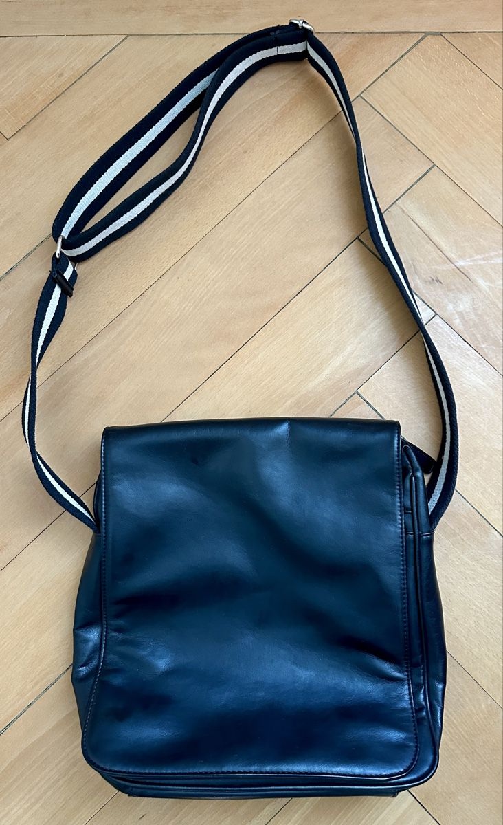 Borse: Tasche, Schultertasche, Umhängetasche  – Usato da Winterthur venduto da mat_q5d5