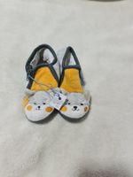 Chaussons jaune gris taille 23