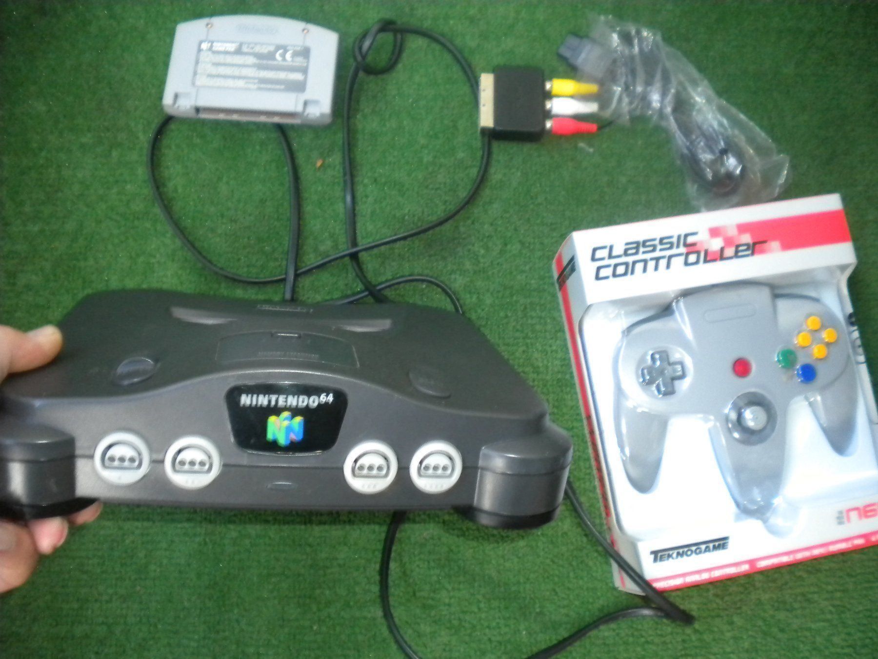 Nintendo Console: N-64 Set mit Spiel ein top Retrogeschenk – Usato da Spreitenbach venduto da Sniper8952 1