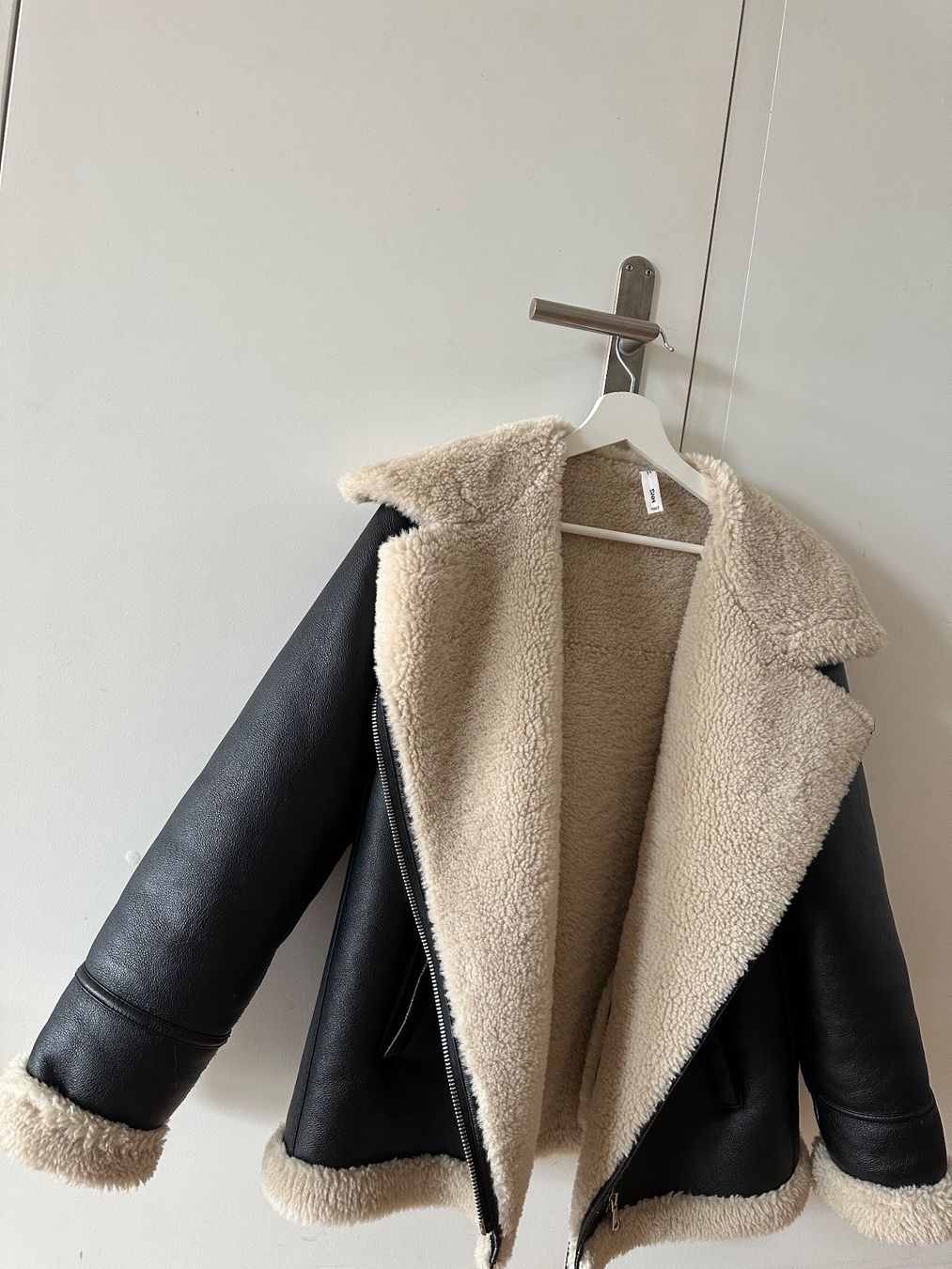 Mango Giacche: Mango Winterjacke Grösse S – Usato da Hombrechtikon venduto da leo_vb9d