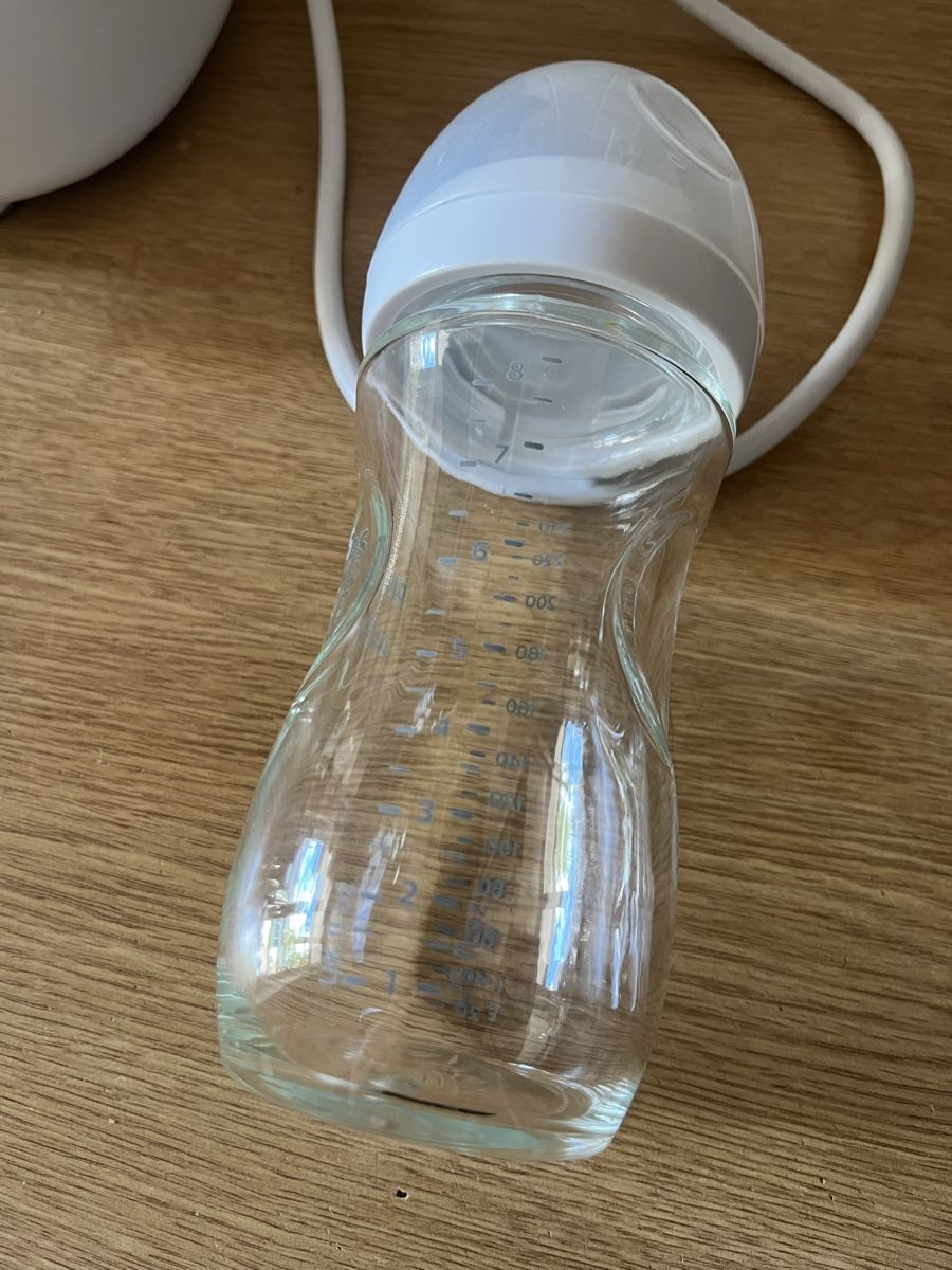 Avent Pasti del neonato: Flasche Glas Philips Avent 240ml gebraucht – Usato da Basel venduto da Kalleskaviar 2