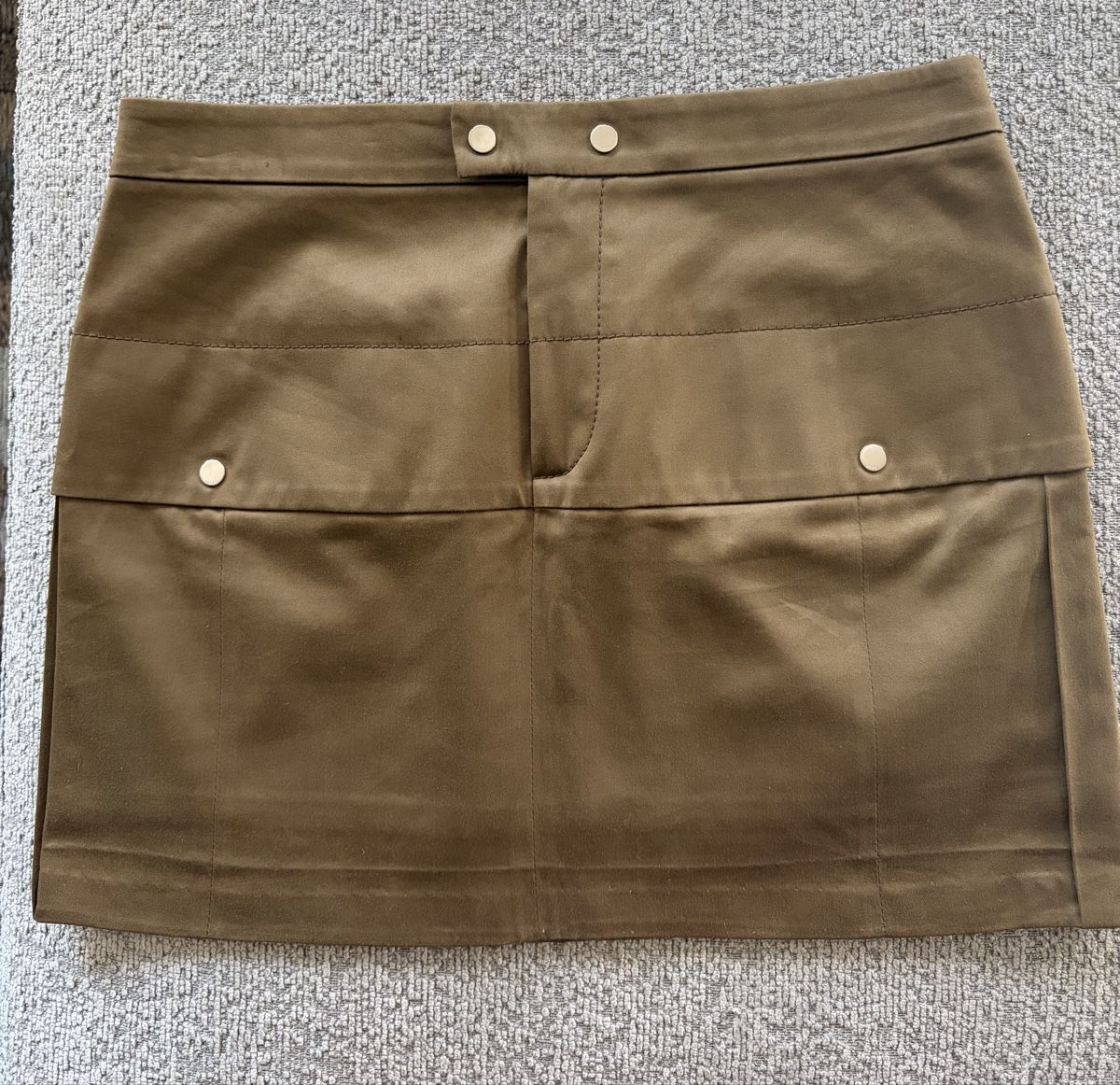 Gucci Jupes: Gucci mini skirt IT 40 – Neuf (Voir description) à Cologny par sab_xh7v