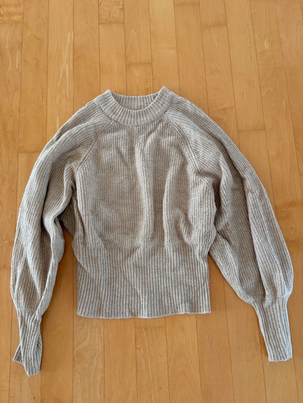 Maglioni & Felpe: Beiger Pullover ginatricot – Usato da Urdorf venduto da roses202
