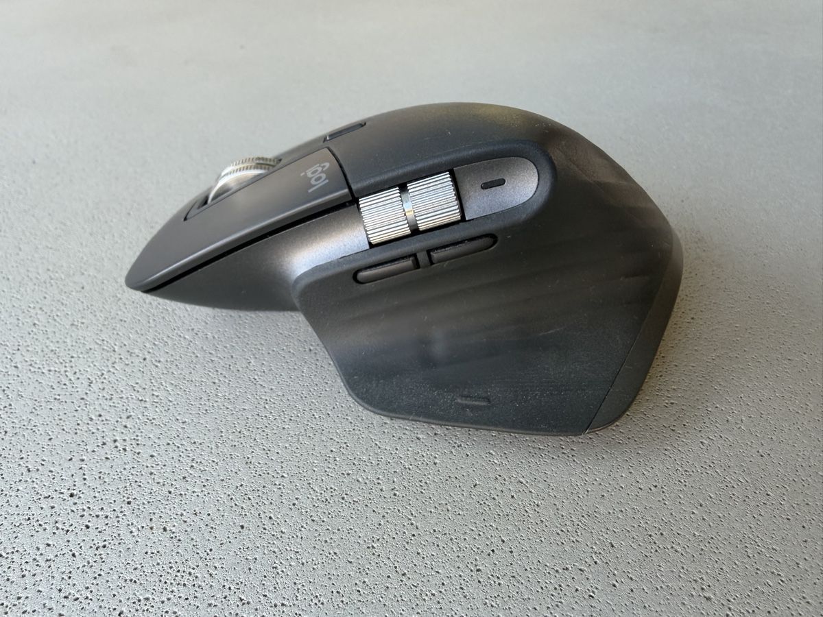 Logitech Tastiere: Logitech MX Tastatur und Maus Set – Usato da Wolfhausen venduto da HelloSun03 4