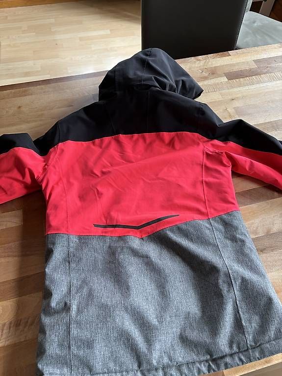 Giacche: Winterjacke Grösse 164 – Usato da Pfyn venduto da rec_v7rg 3