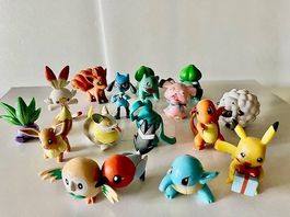 lot de 16 figurines Pokemon 2018-2019-2020-2021