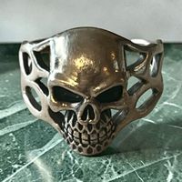 Silberring mit Totenkopf