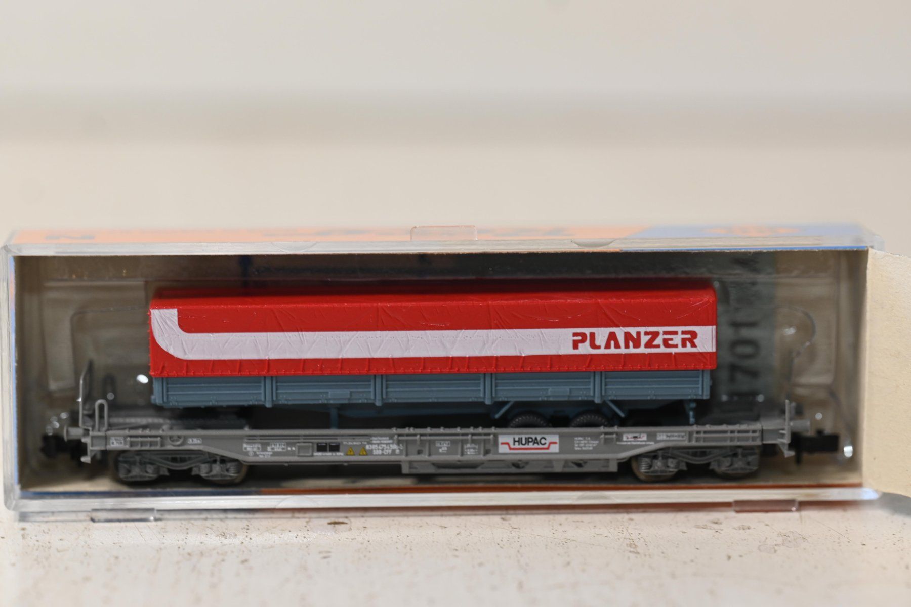 Roco Modellini di ferrovie: Güterwagen Planzer HUPAC  Roco Spur N – Usato da Laupen ZH venduto da Zmoewe