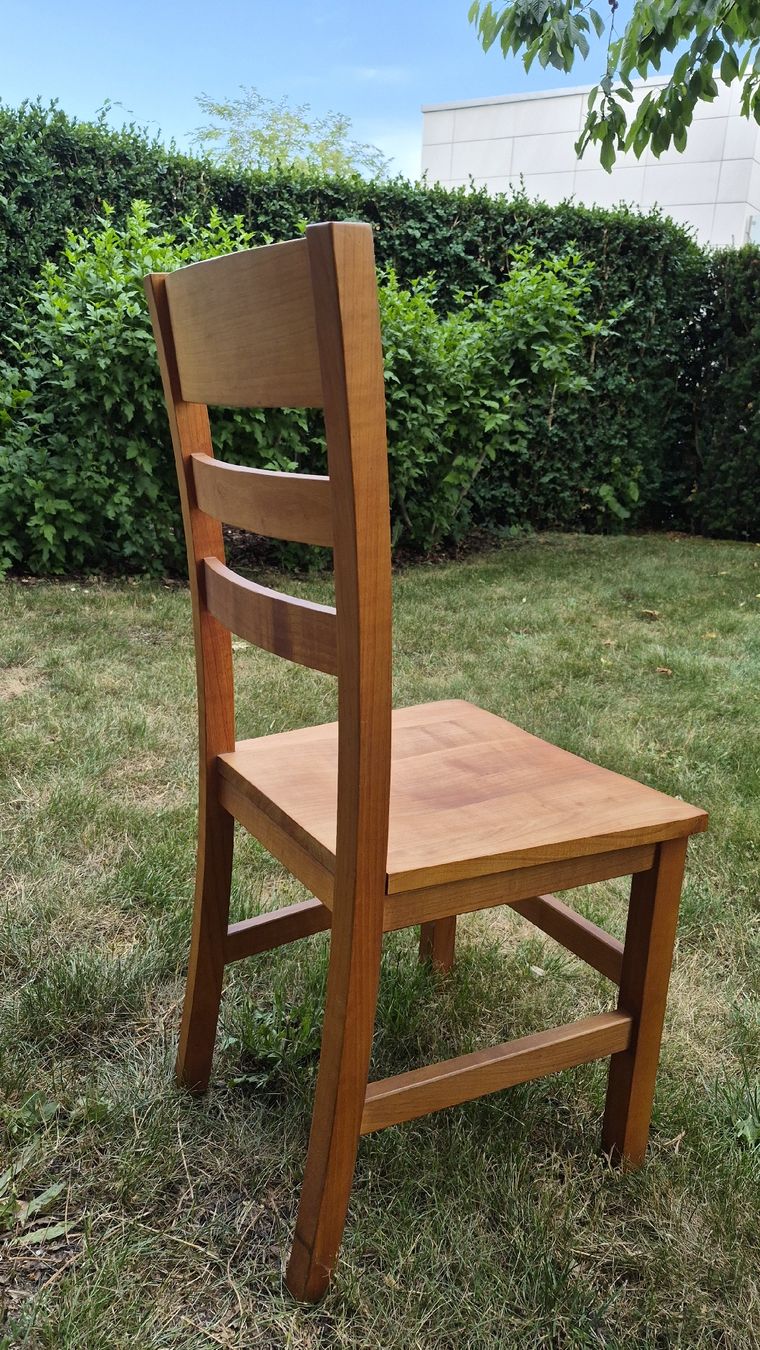 Chaises: Wunderschöne Holzstühle – D'occasion à Romanshorn par gelbekatze75 1