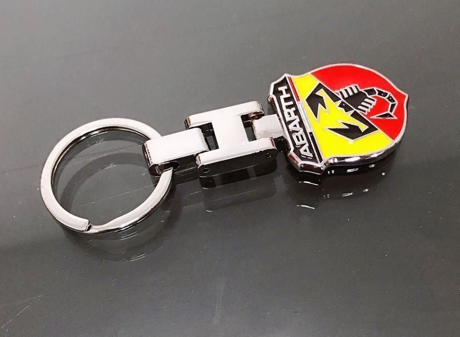 Abarth Portachiavi: FIAT Abarth Schlüsselbund – Nuovo e nell'imballaggio originale da Unterägeri venduto da RmOnline 1