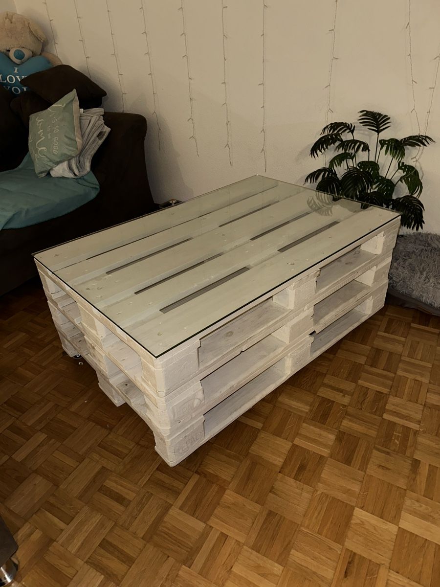 Tische: Salontisch mit Glasplatte – Gebraucht aus Thun von Audi145