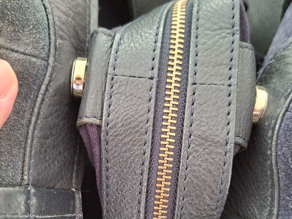 Jones Sacs femmes: Sac cabas Jones Bootmaker 100% cuir noir – D'occasion à Lutry par Sim_Sta 8