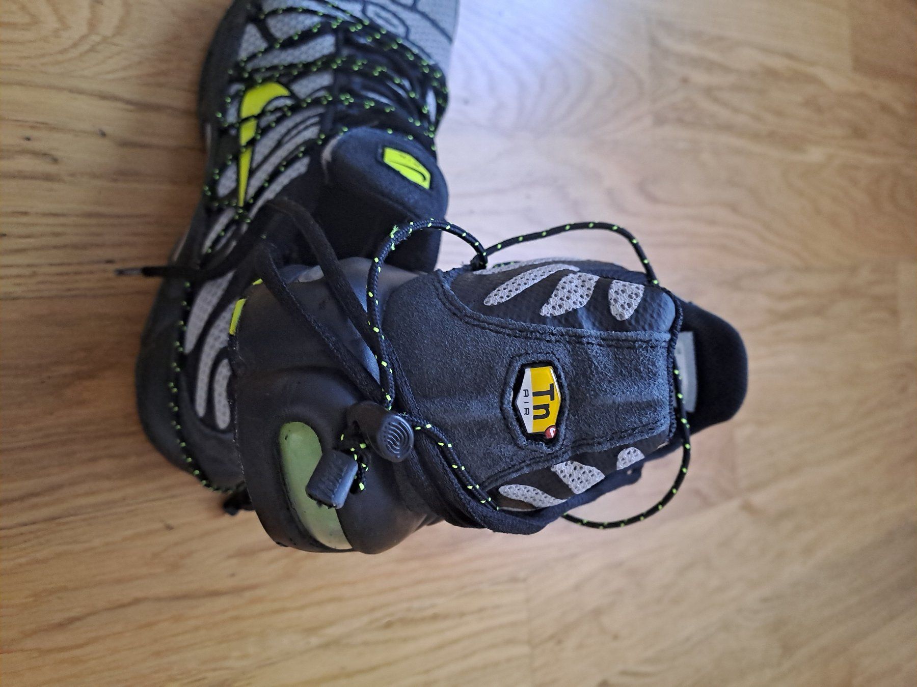 Nike Scarpe da uomo: Tn Nike Air Max 44 – Usato da Zürich venduto da Simonikus 3