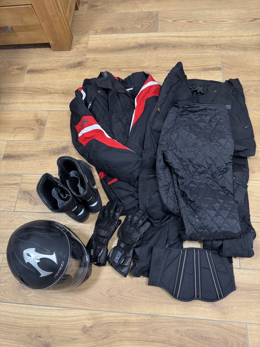IXS Anzüge: Motorradkleidung komplettes Kombi – Gebraucht aus Beringen von Haechi9691