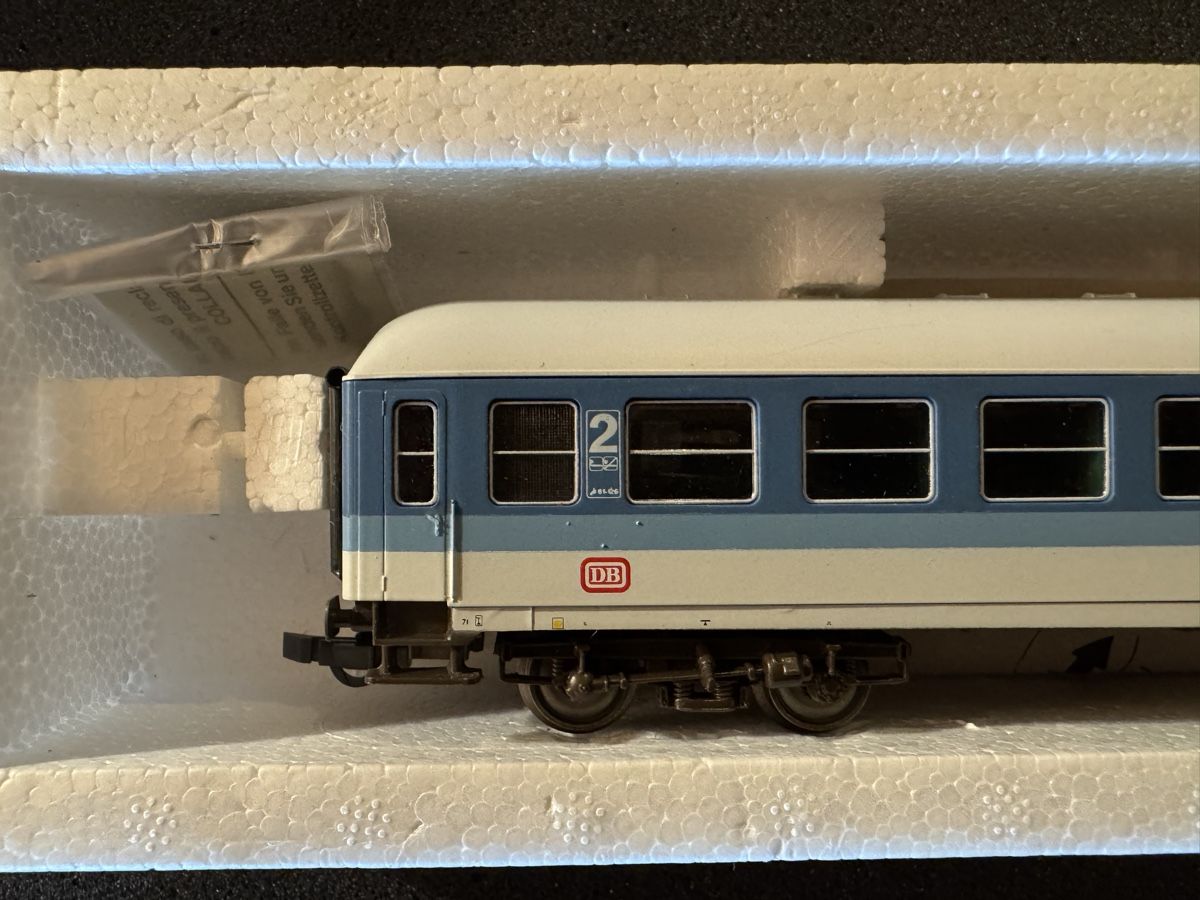 Roco Modellini di ferrovie: DB Personenwagen – Usato da Esslingen venduto da Ursr1 1