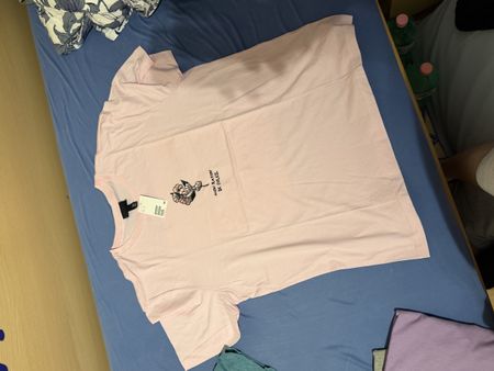 Pink tshirt 