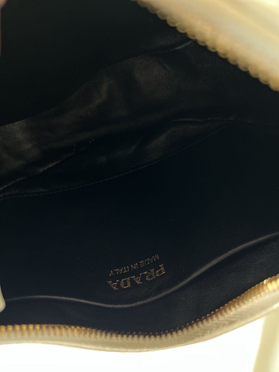Prada Borse da donna: Prada Arqué Bag – Nuovo (secondo la descrizione) da Cadro venduto da Victoria88 2