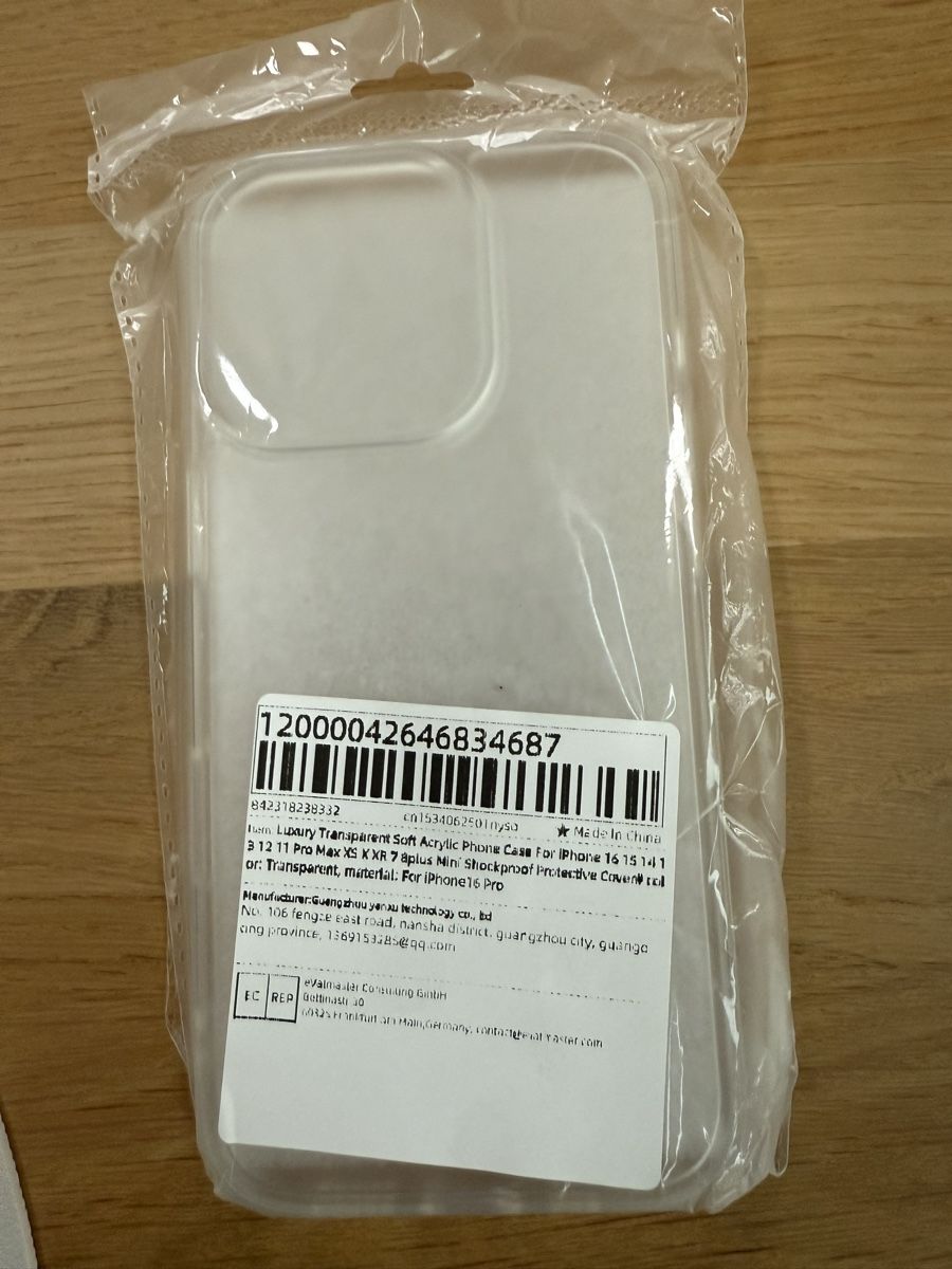 Panzerglass Cover & Protezioni schermo: iPhone16 Pro transparente Hülle & 4 screen protector – Nuovo e nell'imballaggio originale da Goldau venduto da simona.dettling 1
