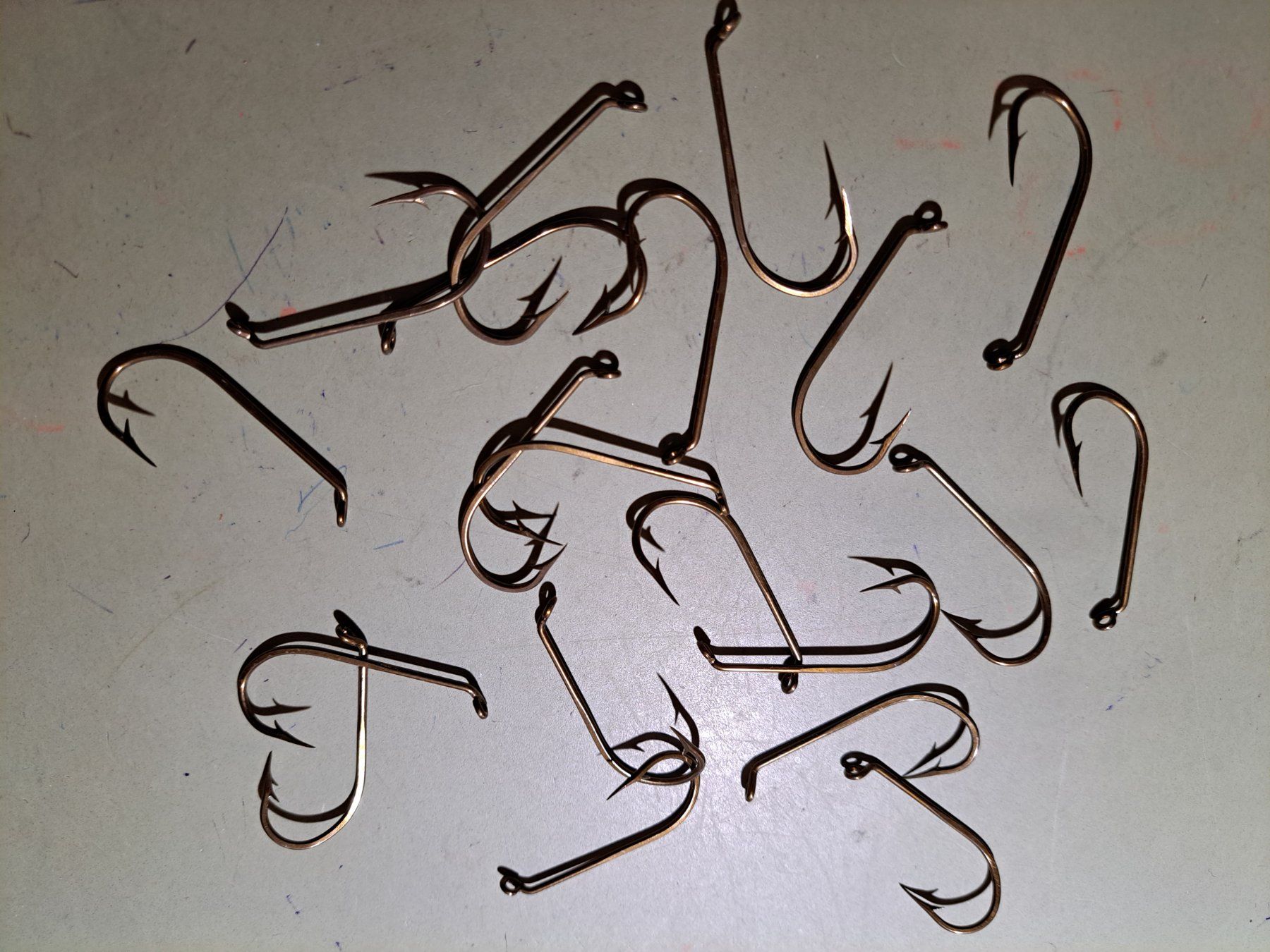 Tous les timbres: 20 Mustad 539E n° 3/0 – Neuf (Voir description) à Fribourg par versus702