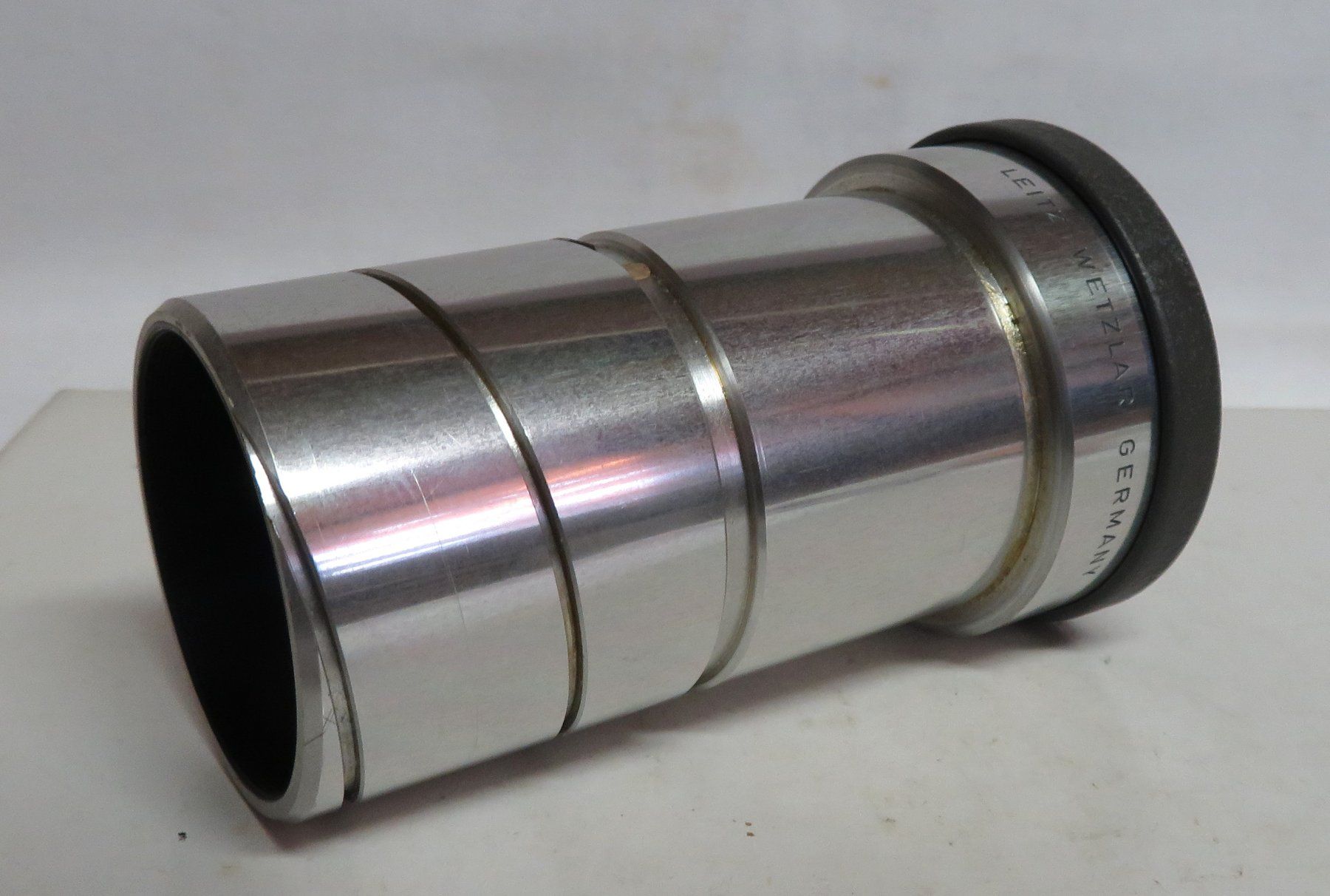Leitz Obiettivi: Leitz Objektiv Dimaron 1:2.8 / 100mm – Usato da Tüscherz-Alfermée venduto da Newpad 8