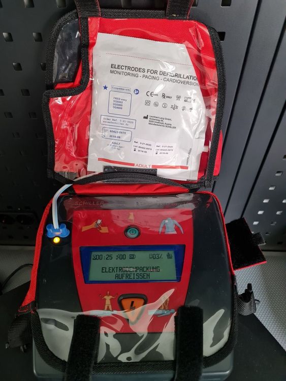 SCHILLER FRED easy Life Defibrillator Kaufen auf Ricardo