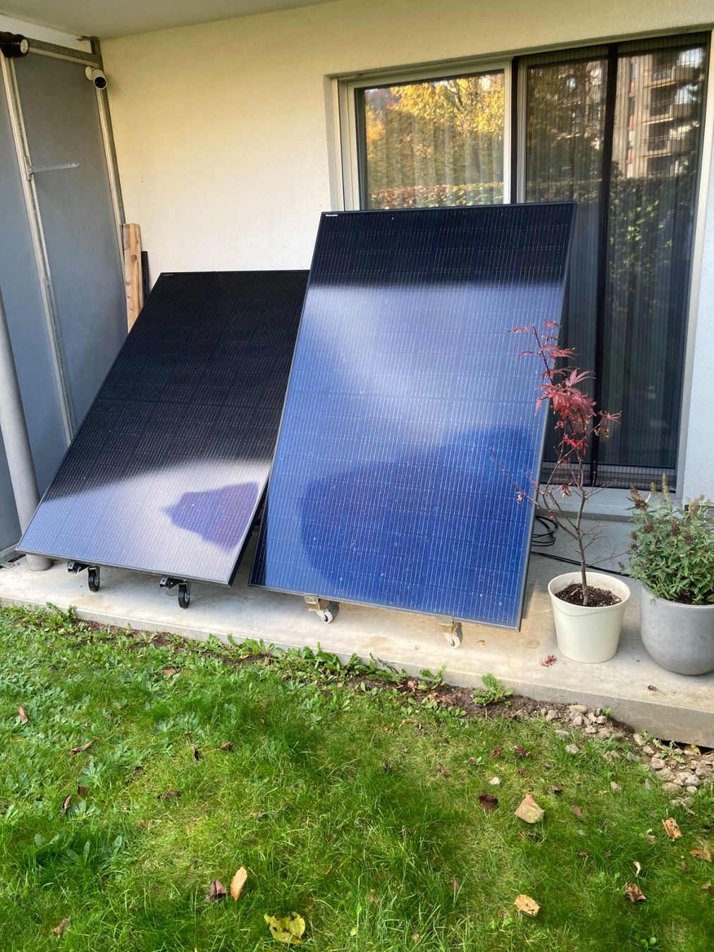 Ecoflow Generatori di corrente: EcoFlow DELTA / DELTA 2 Komplett-Set + 400W Solarpanels – Nuovo (secondo la descrizione) da Wabern venduto da koe_97bw 1