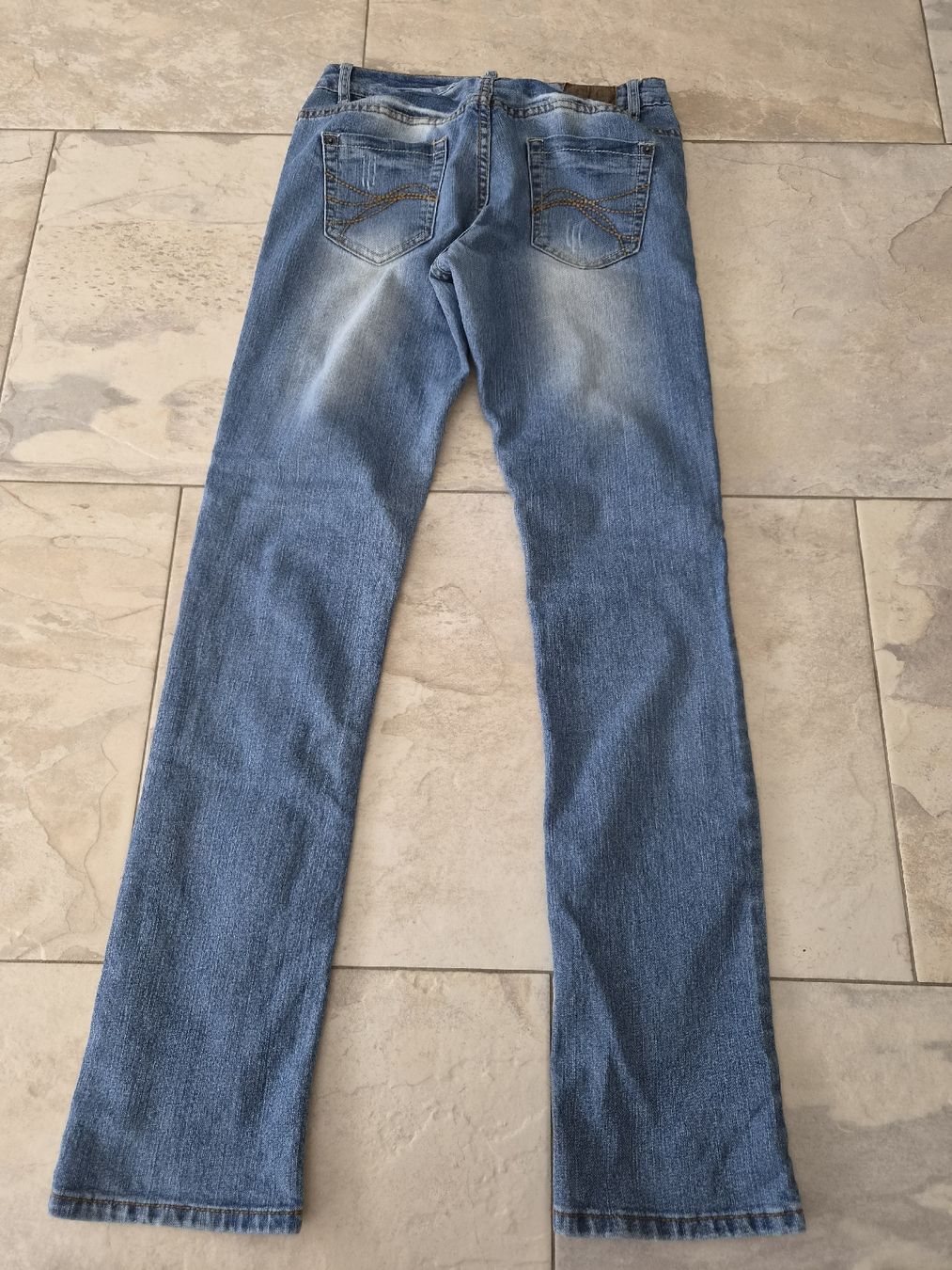 C&A Jeans: C.I.C. Jeans Straight Fit, Grösse 38 – D'occasion à Niederrohrdorf par Miripfiri 4
