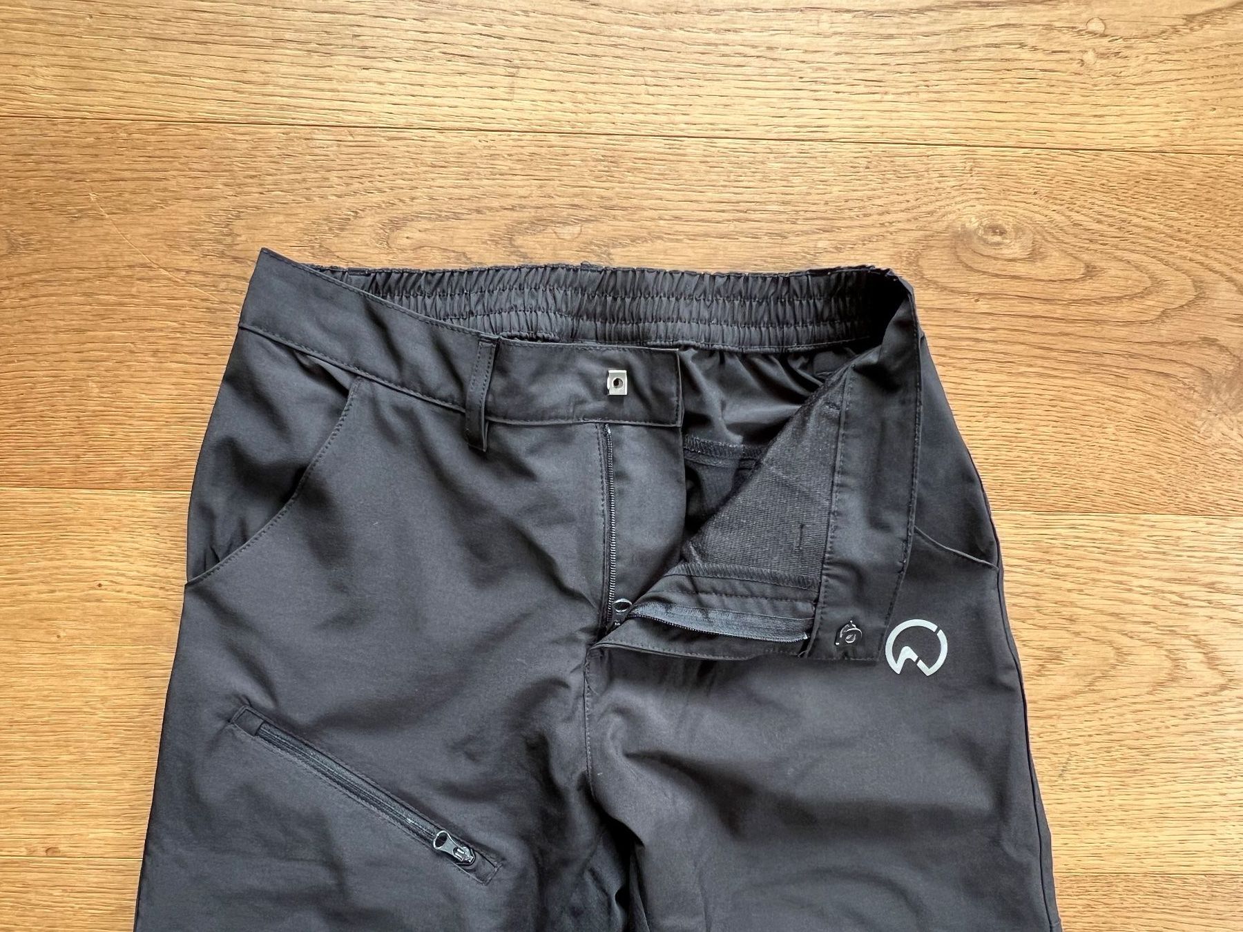 Pantaloni: Zip-off Trekkinghose Crivit, 158, schwarz – Usato da Lengnau BE venduto da Rubin27 1