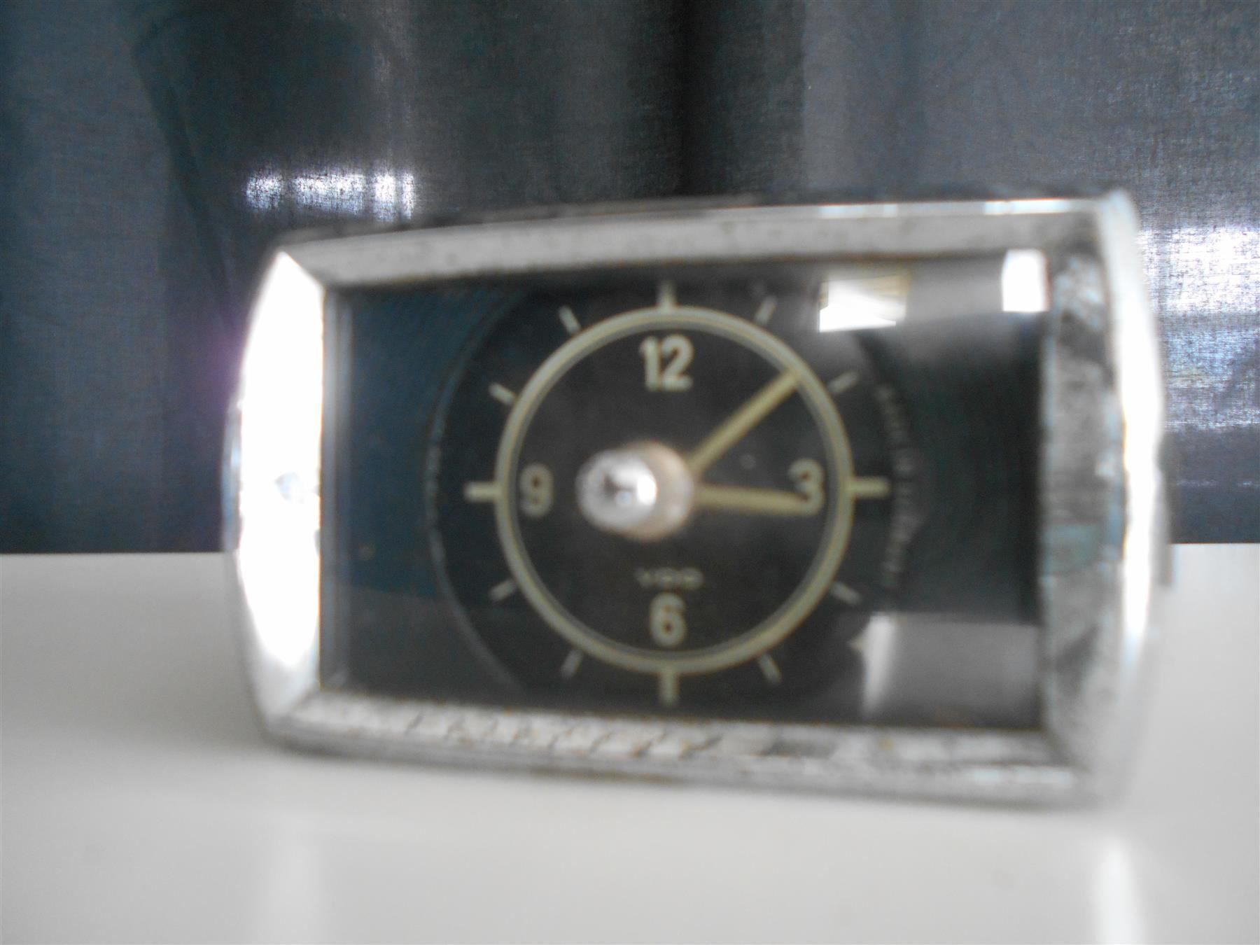Orologi: Mercedes Benz Ponton Uhr – Usato da Altstätten SG venduto da Ivo010