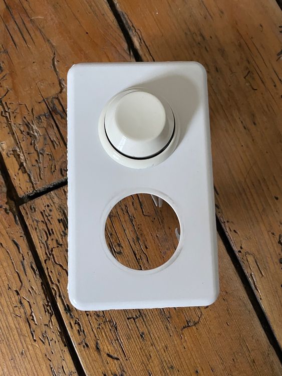 Dimmer / Lichtregeler LR600 / Steckdose Kombi Kaufen auf Ricardo