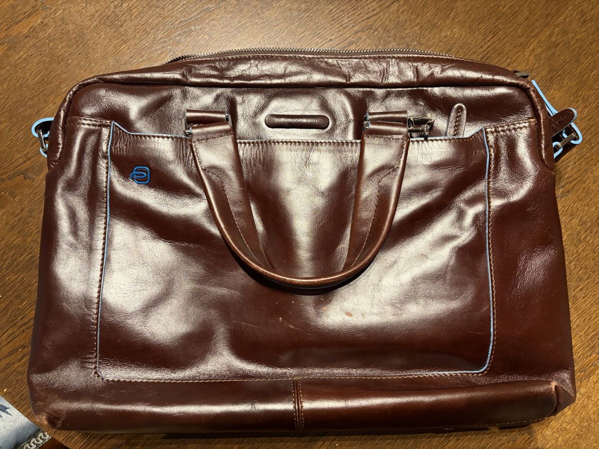 Piquadro Sacs: Piquadro Laptoptasche Leder  – D'occasion à Hauptwil par BernadettS