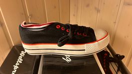 Liquidation! 10 Damenschuhe für CHF 90.--/Grössen 36 bis 38