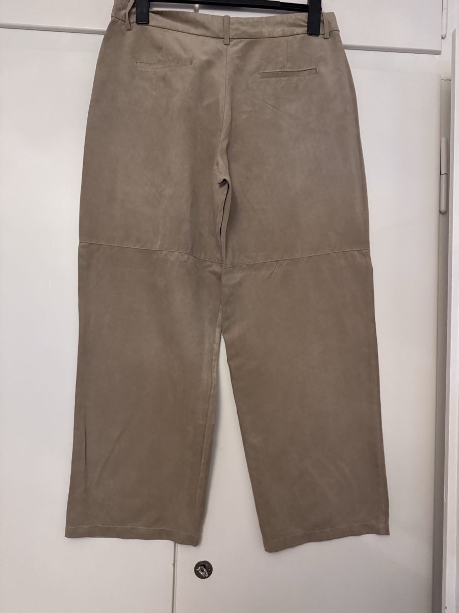 Zara Pantalons: Camel Suede Hose – D'occasion à Zürich par sop_9fqf 2
