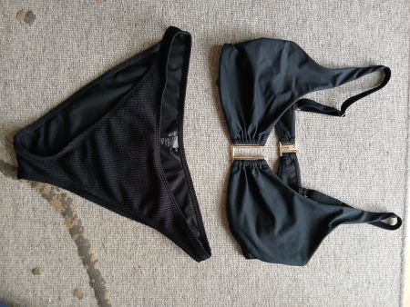 Bikini Oberteim und Hose Accessoires London 42