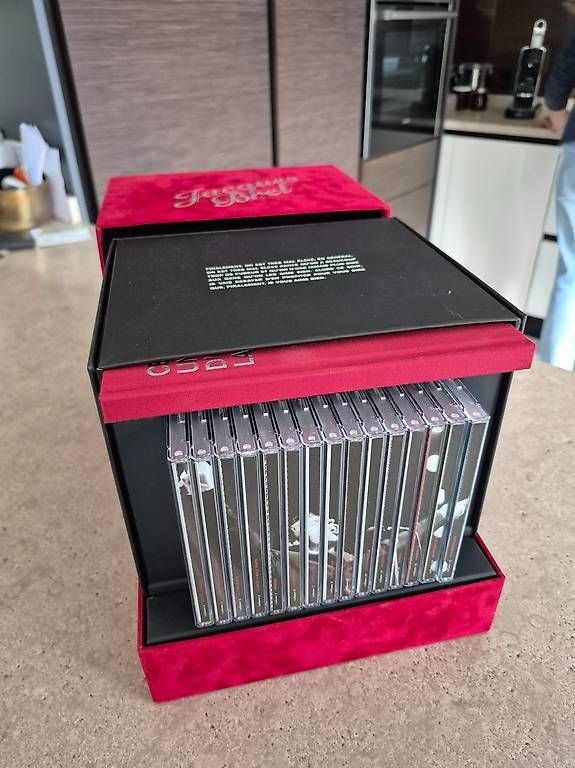 Portagioie: Magnifique coffret Jacques Brel  – Usato da savigny venduto da Troglodyte01 3