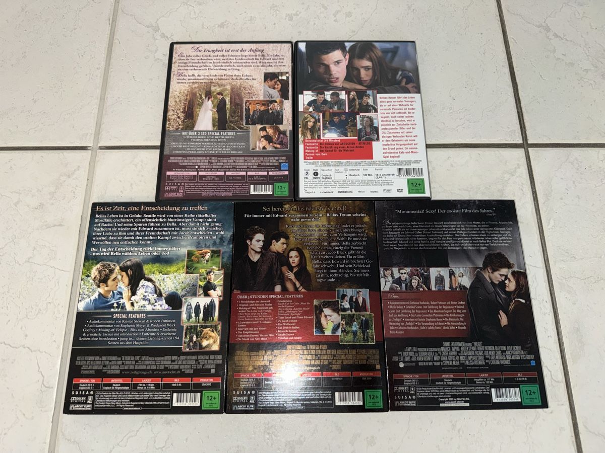Tutti i DVDs: 5 DVDs der Twilight Saga und Schauspieler – Usato da Gossau ZH venduto da Shaolin 3