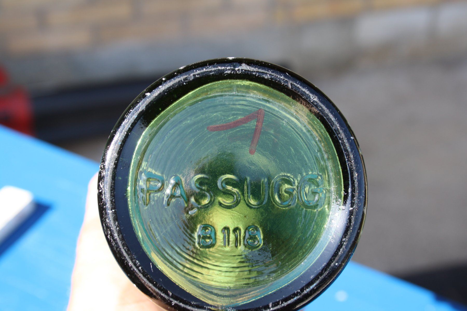 Verres, cruches & bouteilles: PASSUGGER BÜGELFLASCHE – D'occasion à Wauwil par Pneuedy 5