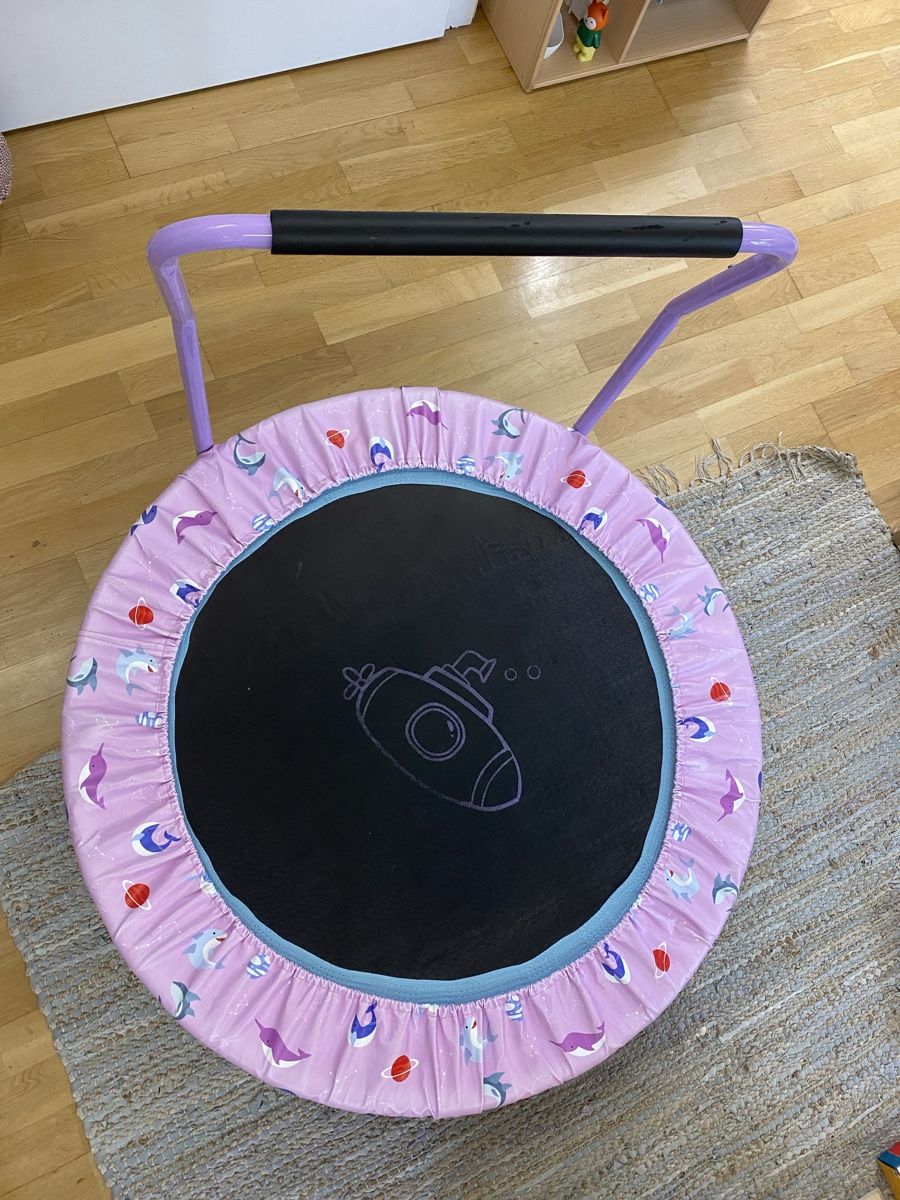 Trampolini: Kinder Indoor Trampolin – Usato da Zürich venduto da Mariaov