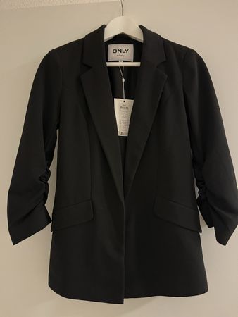 Blazer ONLY schwarz Grösse 34 NEU!