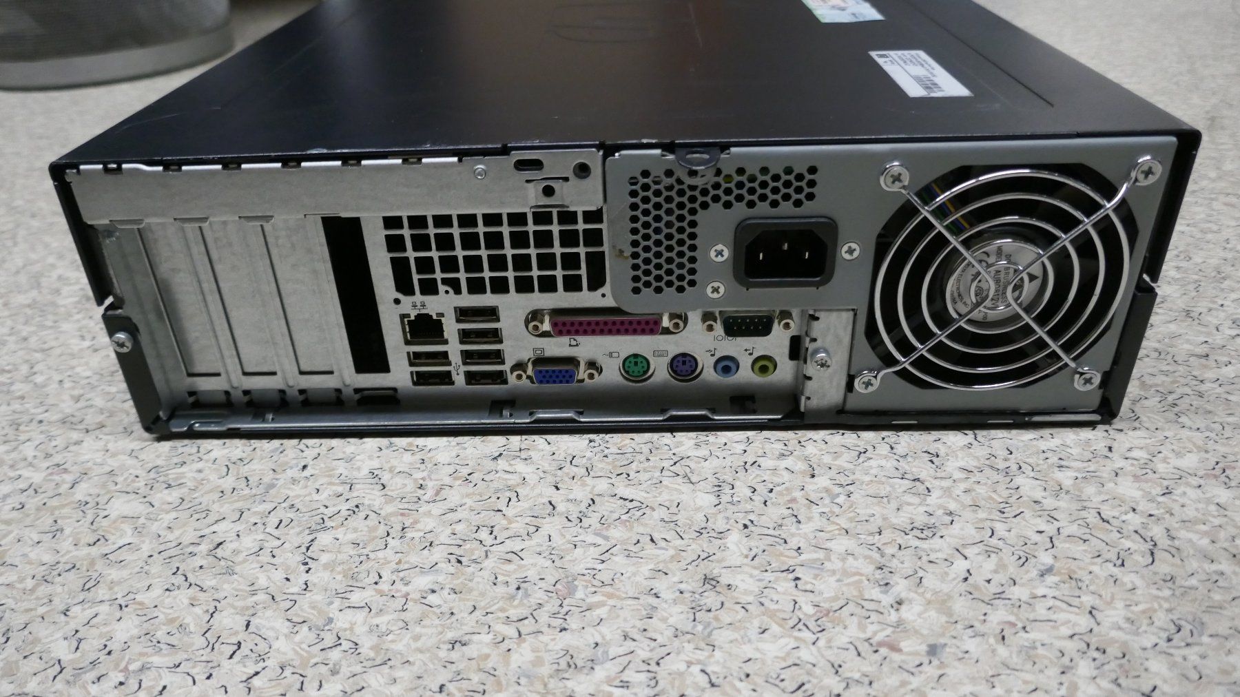 Hewlett Packard PC: HP Compaq DC7600 Small Form Factor PC – Usato da Wenslingen venduto da FairlightCMI 4