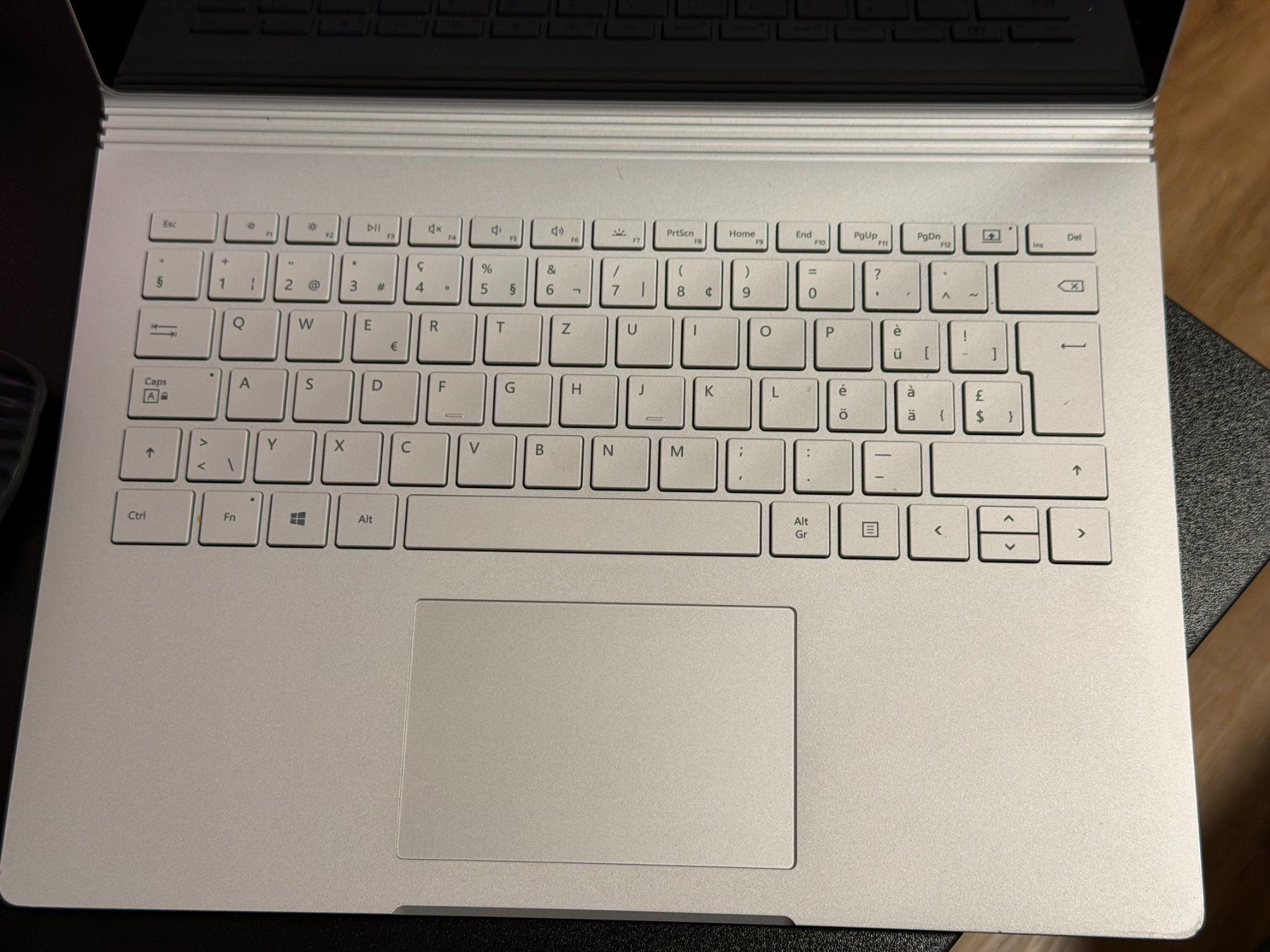 Microsoft Notebook: Microsoft Surface Book 2 – Usato da Grenchen venduto da StefanAMueller 3